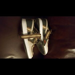 Brown/Beige/Black Nikes